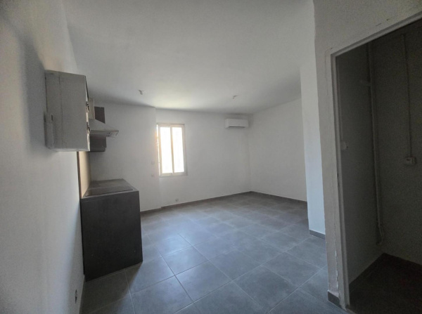 Offres de location Studio Bellegarde 30127